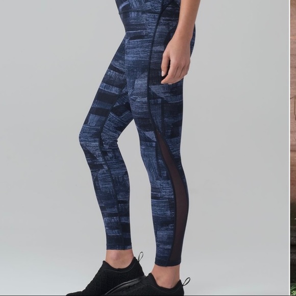 Lululemon Train Times - Picture 3 of 8